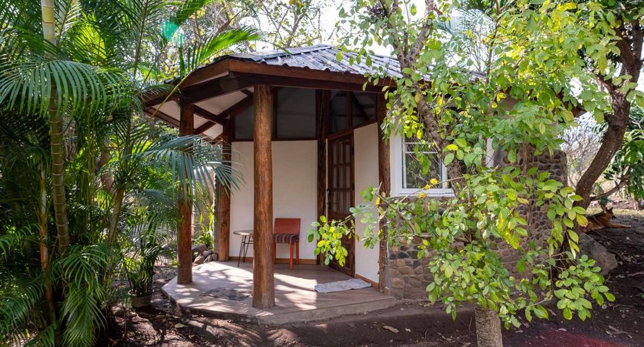 For sale 4 bedrooms house in Pai, Mae Hong Son