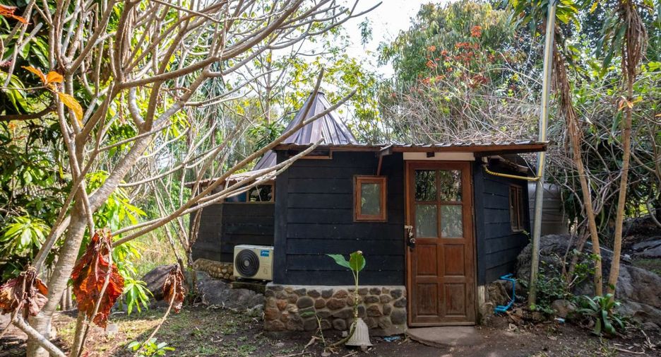 For sale 4 bedrooms house in Pai, Mae Hong Son
