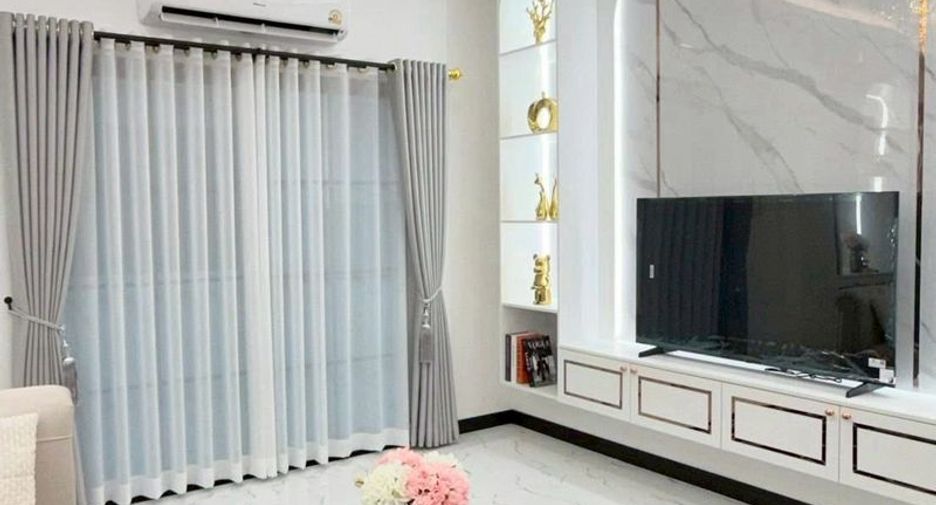 Villa zum Kauf mit 3 Zimmer in Bang Lamung, Chonburi