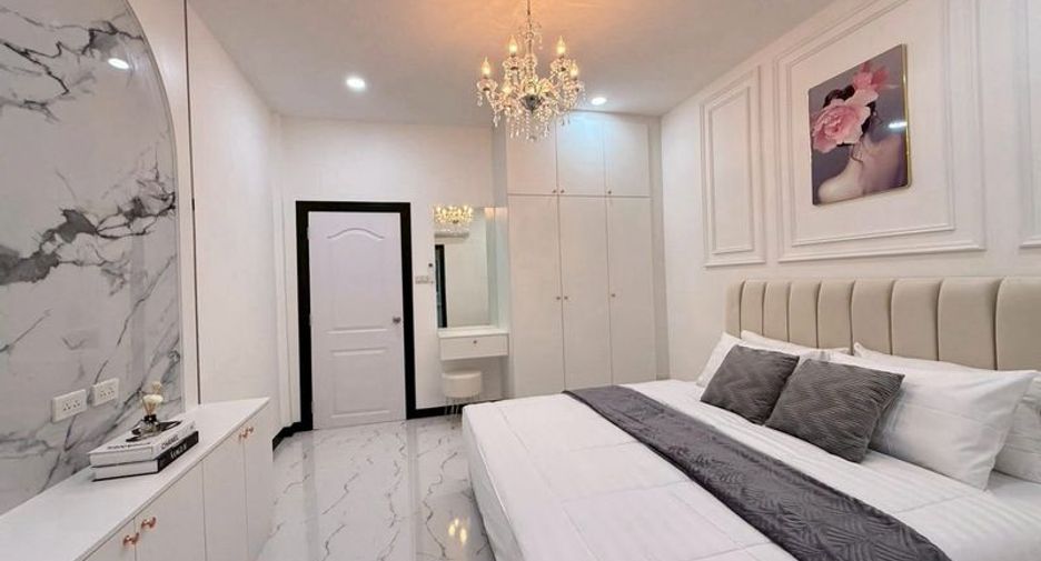 Villa zum Kauf mit 3 Zimmer in Bang Lamung, Chonburi