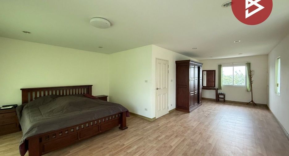 For sale 3 bedrooms townhouse in Mueang Nakhon Pathom, Nakhon Pathom