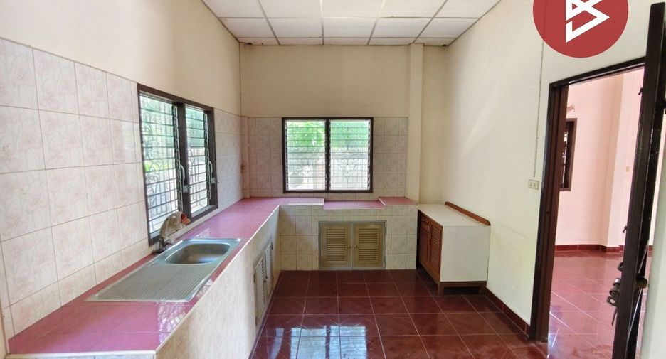 出售 2 卧室 独立屋 在 Ban Pong, Ratchaburi