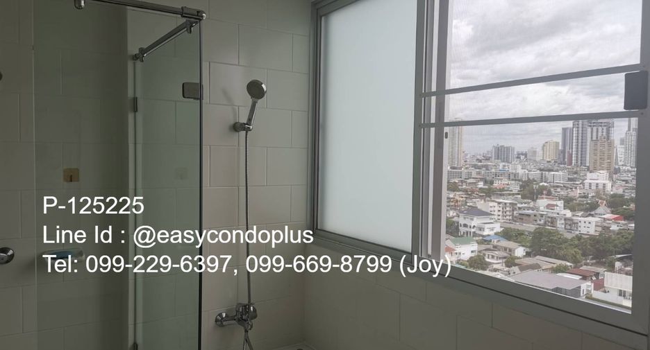 À louer 2 chambres condo à Khlong San, Bangkok