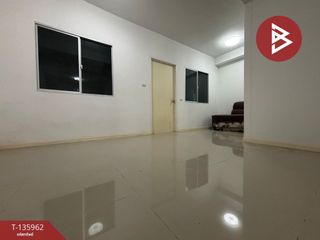 For sale 3 bedrooms townhouse in Mueang Pathum Thani, Pathum Thani