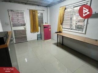出售 2 卧室 联排别墅 在 Phan Thong, Chon Buri