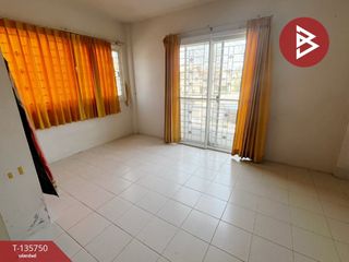 出售 2 卧室 联排别墅 在 Phan Thong, Chon Buri