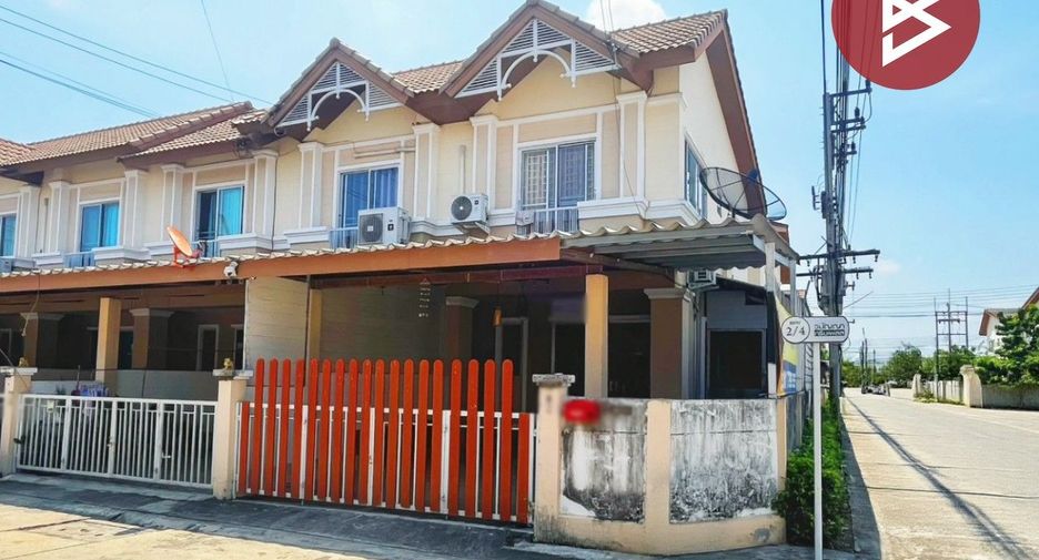 Casa adosada en venta de 2 habitaciones en Phan Thong, Chonburi