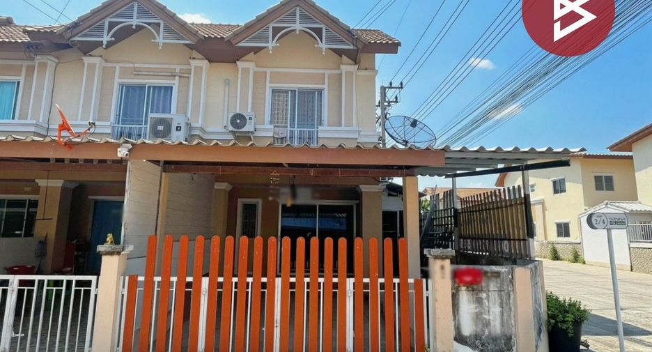 Casa adosada en venta de 2 habitaciones en Phan Thong, Chonburi