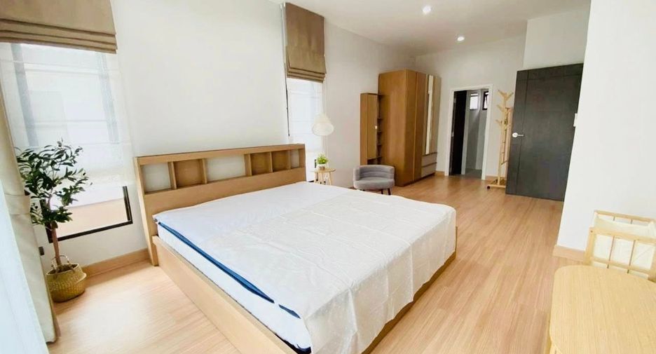 For rent 3 bedrooms house in Saraphi, Chiang Mai