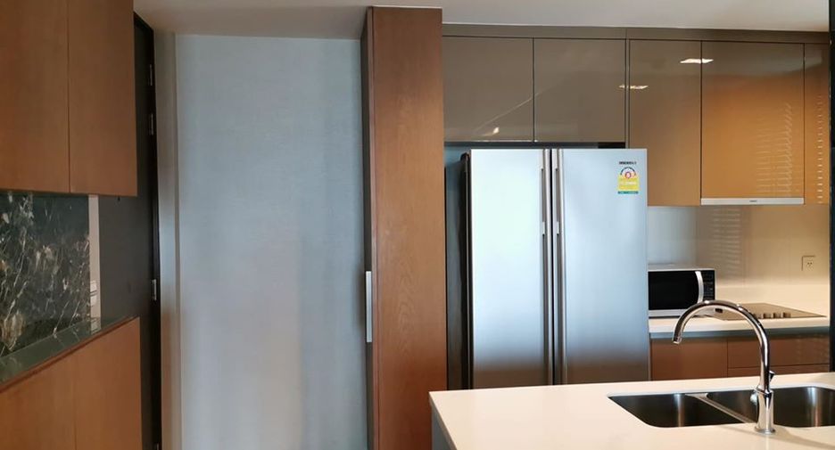 For rent 2 ベッドルーム condo in Khlong Toei, Bangkok