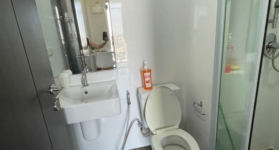 For sale 1 bed condo in Watthana, Bangkok