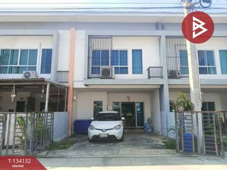 For sale 3 bedrooms townhouse in Bang Pakong, Chachoengsao