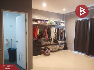 For sale 3 bedrooms townhouse in Bang Pakong, Chachoengsao