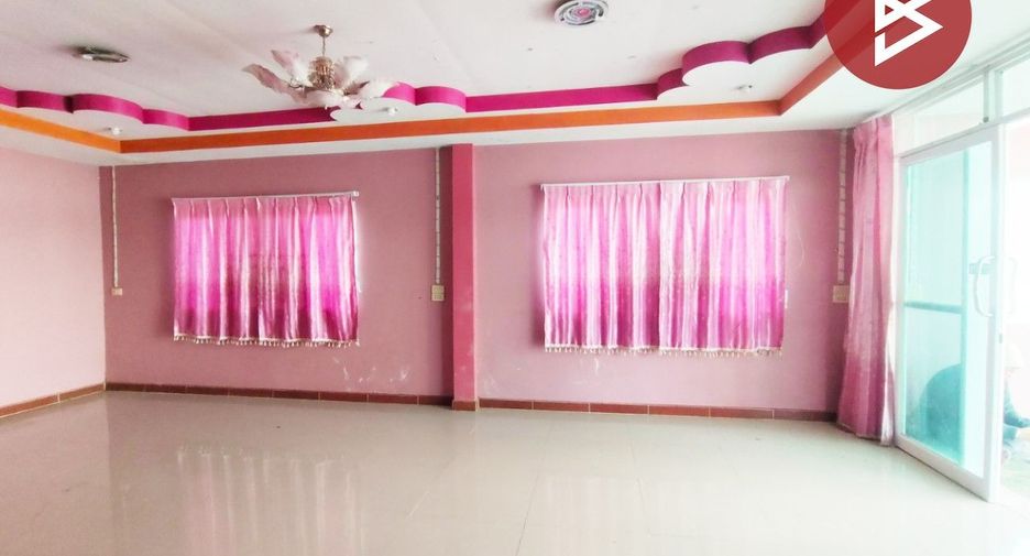 For sale 3 bedrooms house in Phichai, Uttaradit