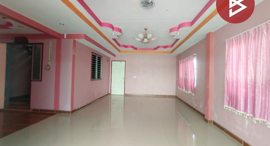 For sale 3 bedrooms house in Phichai, Uttaradit