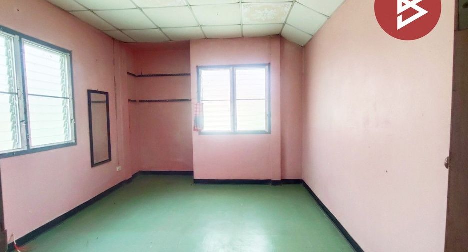 For sale 3 bedrooms house in Phichai, Uttaradit
