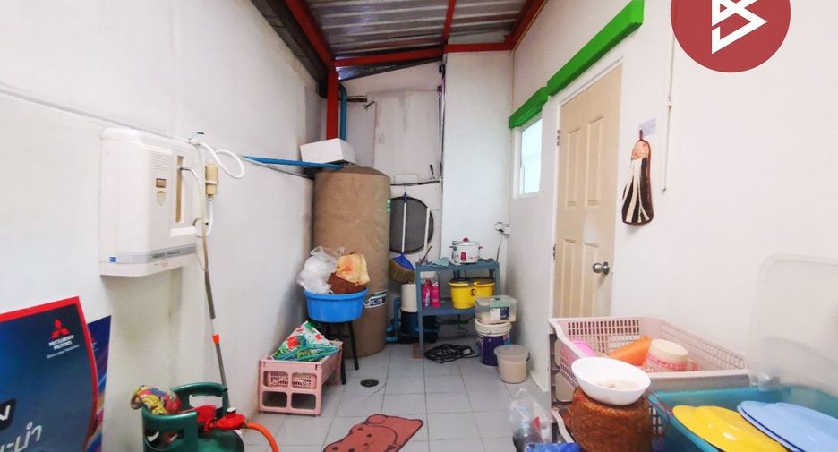 For sale 3 bedrooms townhouse in Nong Khaem, Bangkok