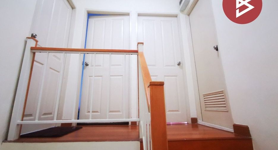 For sale 3 bedrooms townhouse in Nong Khaem, Bangkok