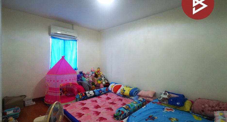 For sale 3 bedrooms townhouse in Nong Khaem, Bangkok