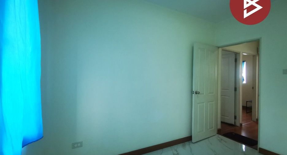 For sale 3 bedrooms townhouse in Nong Khaem, Bangkok