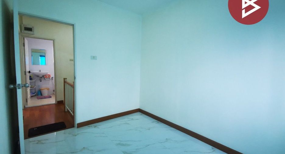 For sale 3 bedrooms townhouse in Nong Khaem, Bangkok