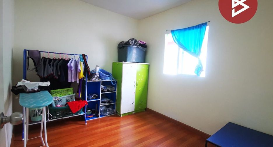 For sale 3 bedrooms townhouse in Nong Khaem, Bangkok