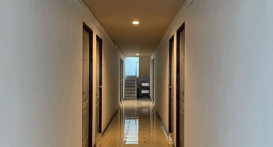 For sale 65 bedrooms apartment in Bang Lamung, Chonburi