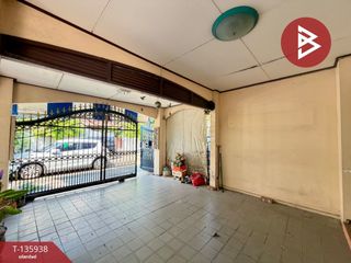 Casa adosada en venta de 3 habitaciones en Sai Mai, Bangkok