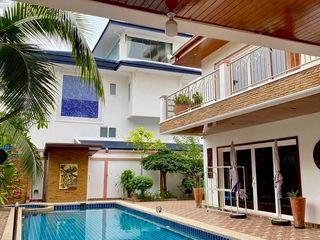 Haus zur Miete mit 5 Zimmer in Bang Lamung, Chonburi