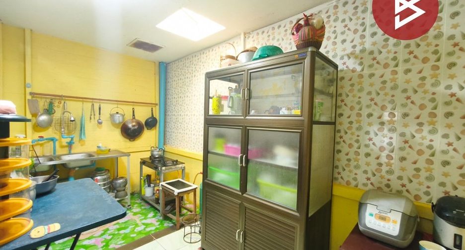 For sale 2 bedrooms townhouse in Bang Phli, Samut Prakan