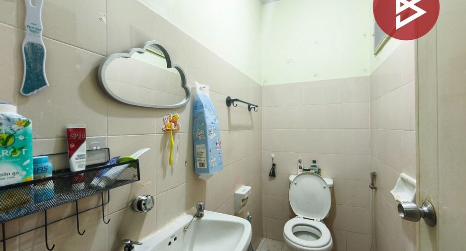 For sale 2 bedrooms townhouse in Bang Phli, Samut Prakan