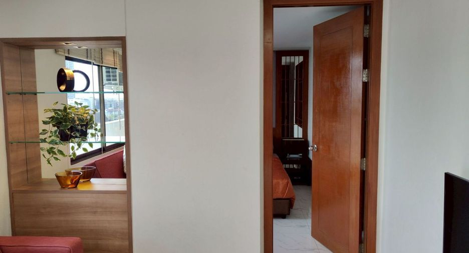 À louer 1 chambre condo à Phra Khanong, Bangkok
