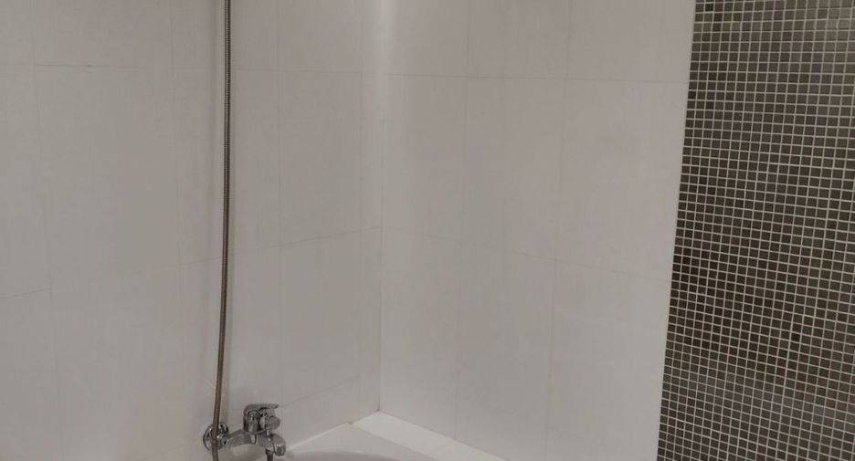 À louer 1 chambre condo à Phra Khanong, Bangkok