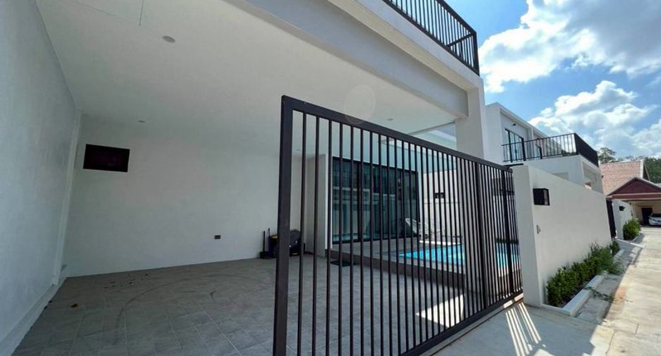 Haus zur Miete und zum Kauf mit 3 Zimmer in Bang Lamung, Chonburi