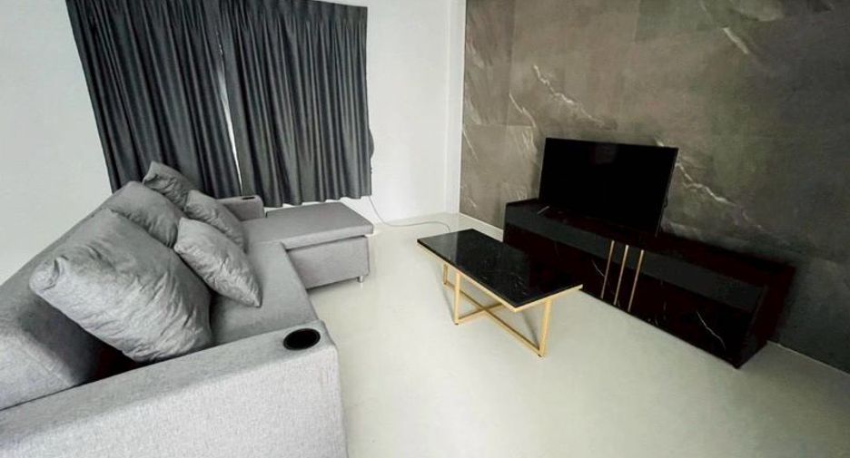 Haus zur Miete und zum Kauf mit 3 Zimmer in Bang Lamung, Chonburi