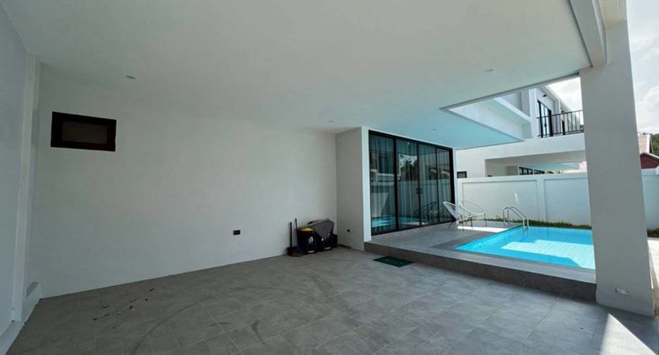 Haus zur Miete und zum Kauf mit 3 Zimmer in Bang Lamung, Chonburi