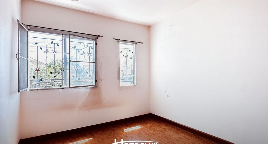 For sale 3 bedrooms townhouse in Bang Phli, Samut Prakan