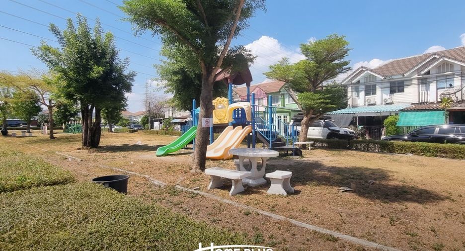 For sale 3 bedrooms townhouse in Bang Phli, Samut Prakan