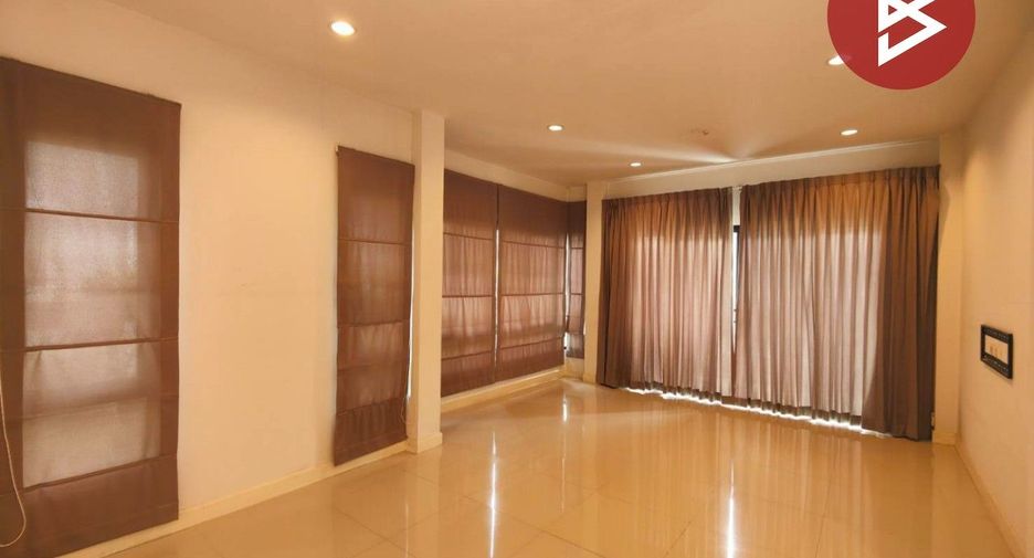 À vendre 3 chambres maison à Mueang Nakhon Pathom, Nakhon Pathom