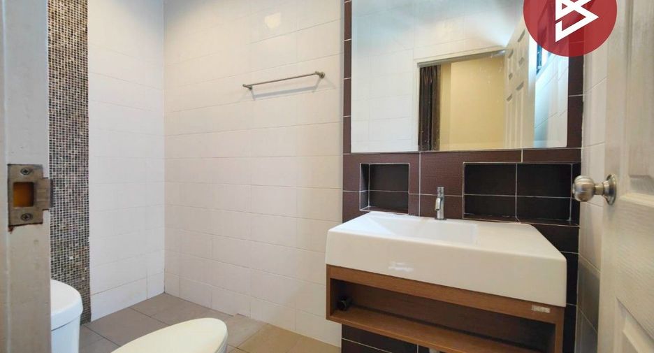 À vendre 3 chambres maison à Mueang Nakhon Pathom, Nakhon Pathom