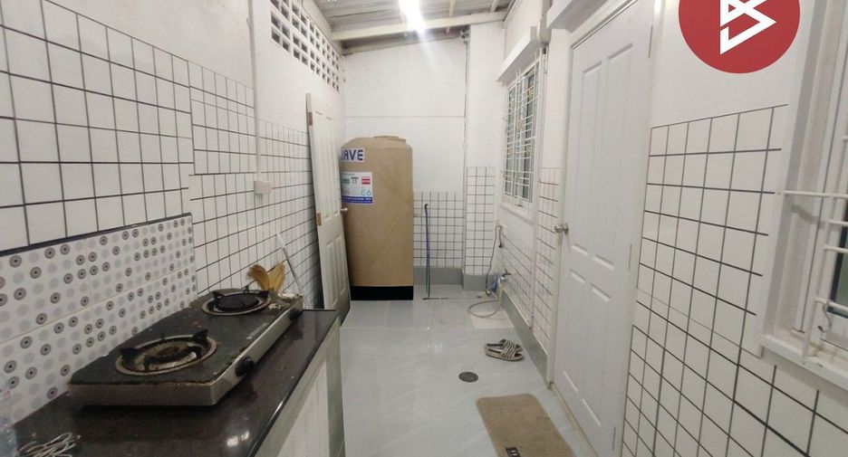 For sale 4 bedrooms townhouse in Ban Pho, Chachoengsao