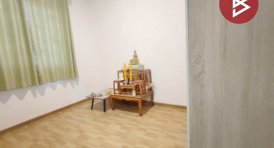For sale 4 bedrooms townhouse in Ban Pho, Chachoengsao