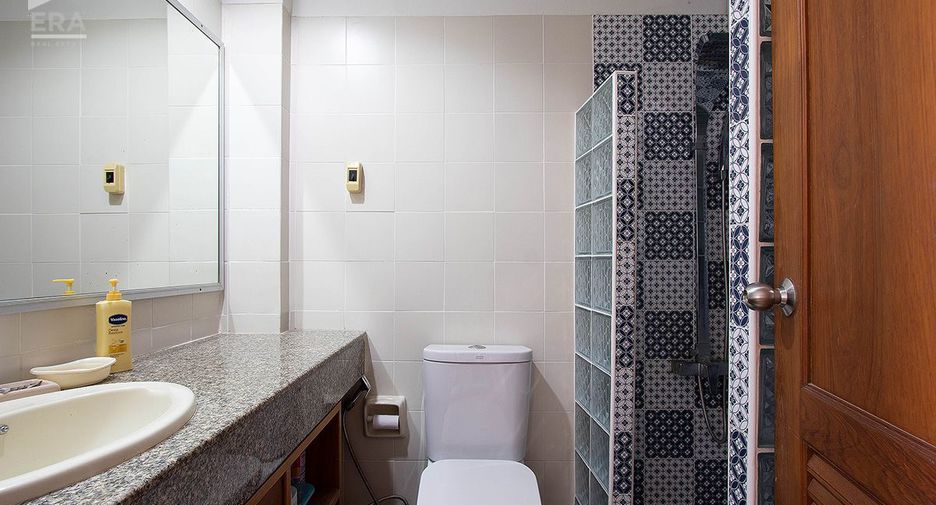 For sale 1 bed condo in Mueang Rayong, Rayong