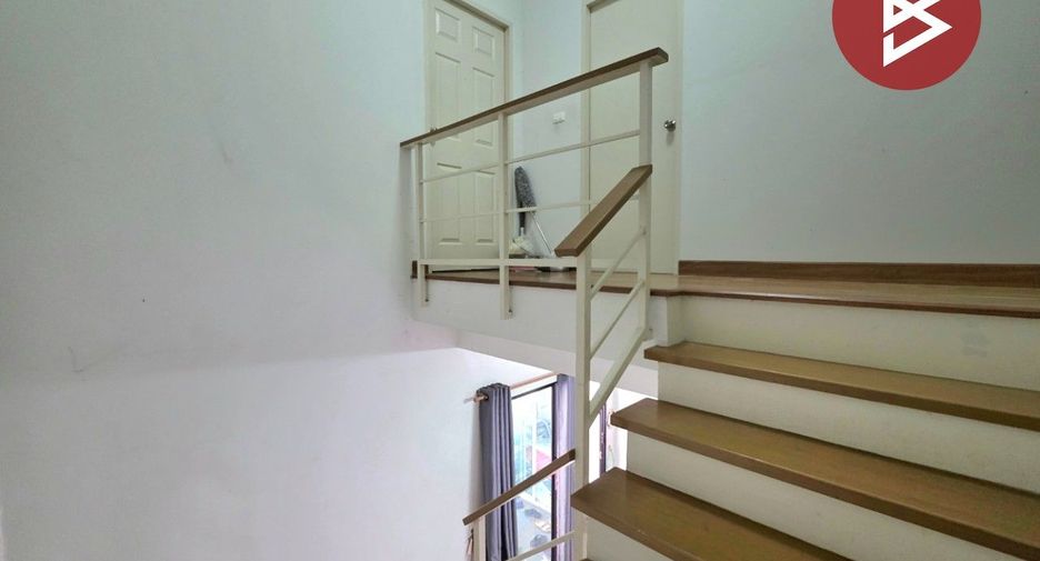 For sale 2 bedrooms townhouse in Si Racha, Chonburi