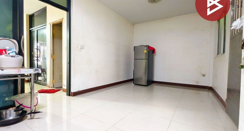 For sale 3 ベッドルーム townhouse in Krathum Baen, Samut Sakhon