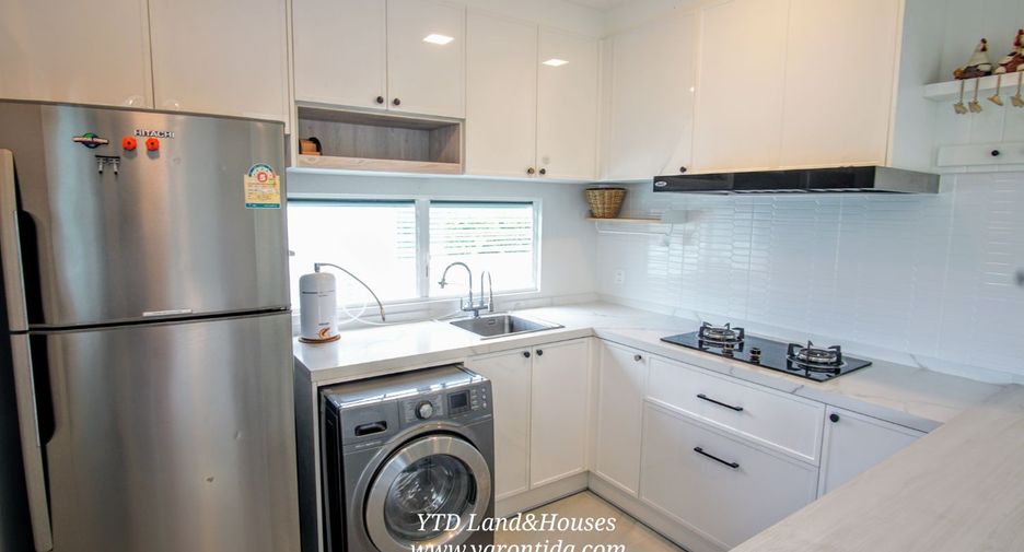 For rent 3 bedrooms house in Bang Phli, Samut Prakan