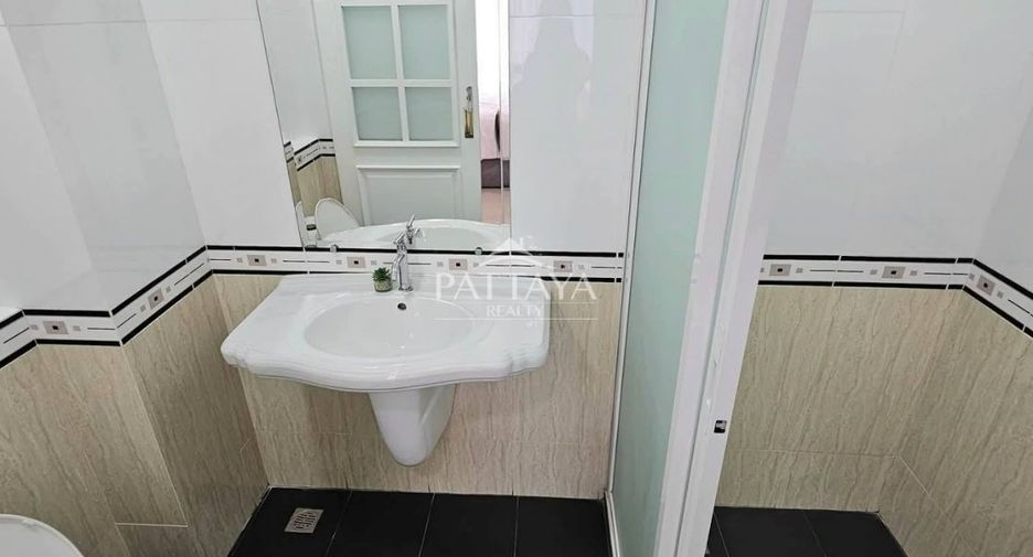 For sale 1 bed condo in Bang Lamung, Chonburi