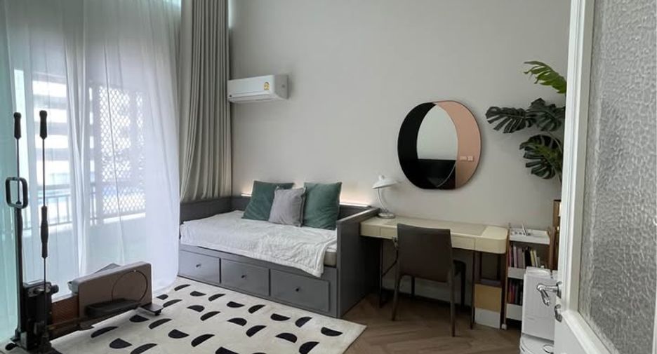 For rent and for sale 3 bedrooms condo in Watthana, Bangkok