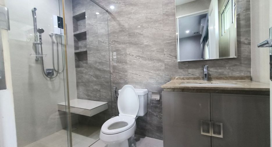À louer 4 chambres maison à Bang Phli, Samut Prakan