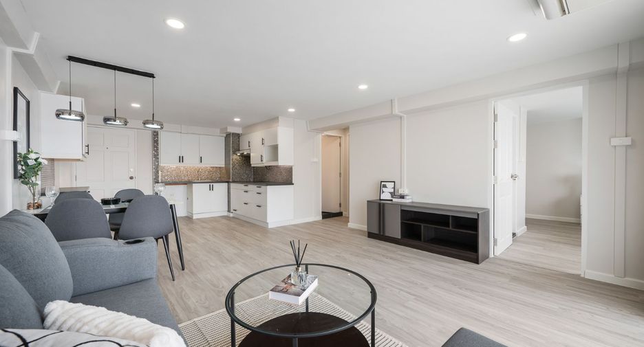 Condo en venta de 2 habitaciones en Bang Na, Bangkok